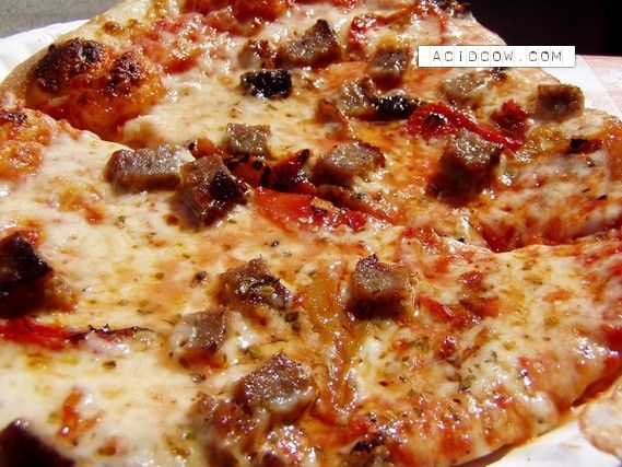 とにかく食べたくなる美味しそうなピザの写真