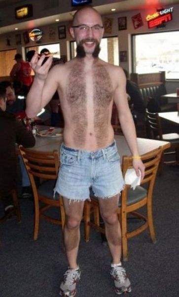 奇抜なファッションや髪型や行動に思わずつっこみたくなる写真