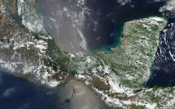 この目で見てみたい宇宙から見た地球の写真