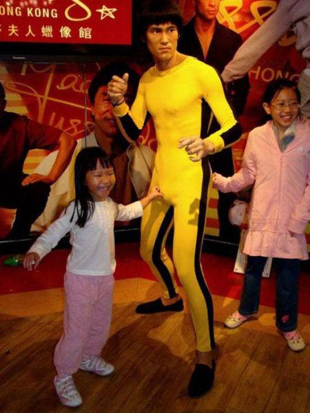欧米を仰天させたアジア人たちの写真