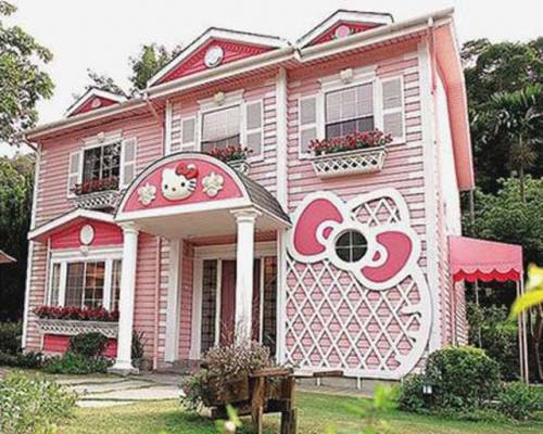 面白くて風変わりな建築