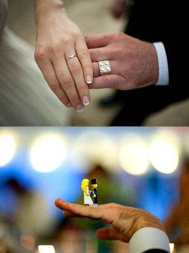 結婚指輪が行き過ぎてる写真
