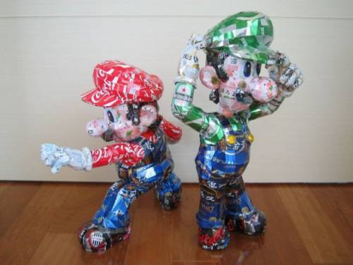 空き缶で出来たアート