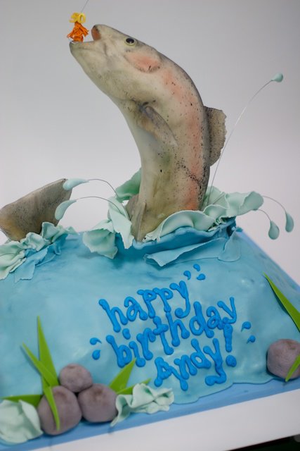 元NASAのエンジニアが作る面白デザインのケーキ写真