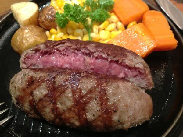 本当に美味しそうなハンバーグの写真