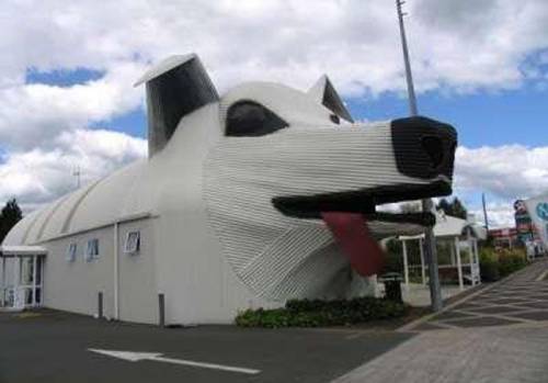 面白くて風変わりな建築
