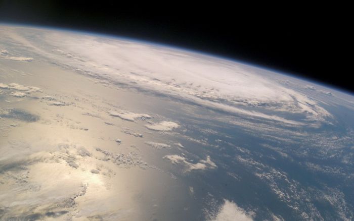 この目で見てみたい宇宙から見た地球の写真