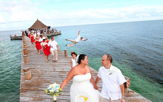 海外の結婚式がオモシロい写真