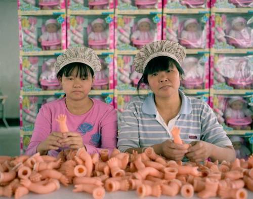 中国の「おもちゃ工場労働者」の過酷な現実33