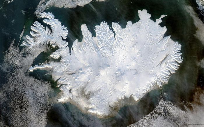 この目で見てみたい宇宙から見た地球の写真