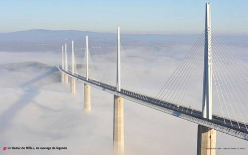 世界一高い橋フランスの「ミヨー橋」がカッコいい写真