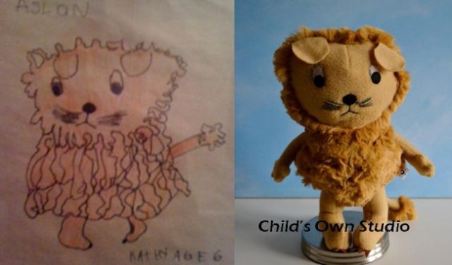 子供の落書きをぬいぐるみにするとかわいい写真