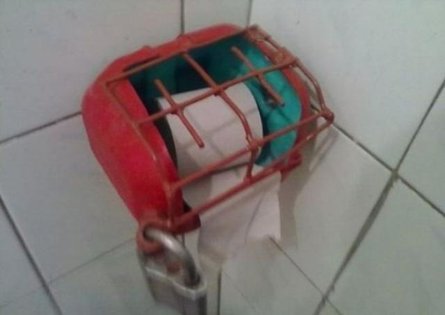 強引すぎて面白い道具の使い回し日曜大工の写真
