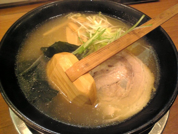 本当に美味しそうなラーメンの写真