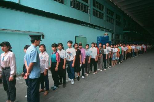 中国の「おもちゃ工場労働者」の過酷な現実33