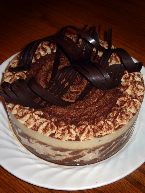 本当に美味しそうなチョコレートケーキの写真