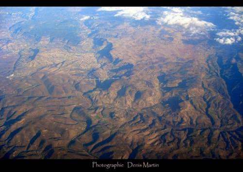 世界一高い橋フランスの「ミヨー橋」がカッコいい写真