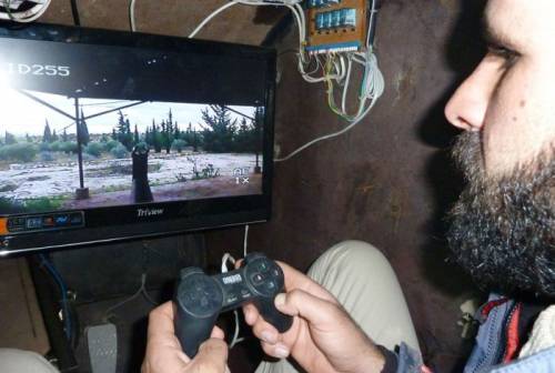 シリアの反政府勢力が80万円で戦車作った