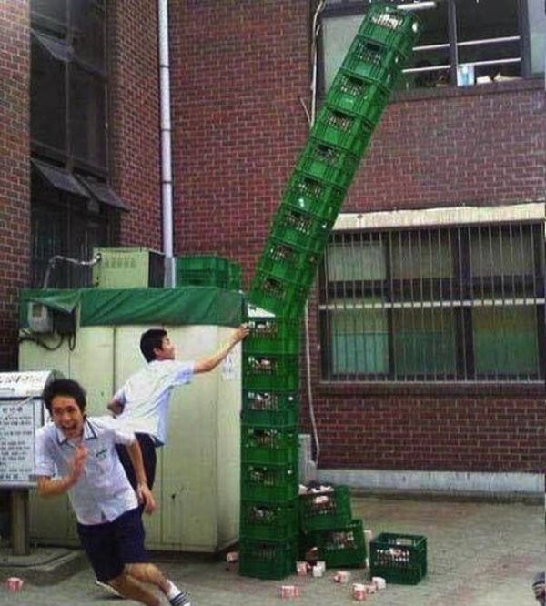 ちょっとした不幸の瞬間を写真に撮られた人達の写真