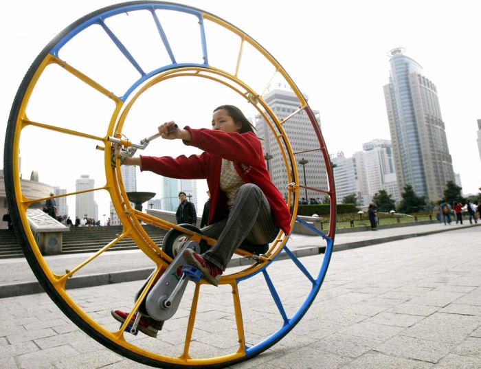 世界で見かける変わった車両の写真