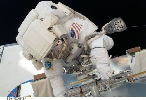 ロマンの宇宙とスペースシャトルの写真
