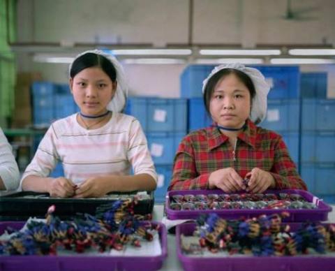 中国の「おもちゃ工場労働者」の過酷な現実33