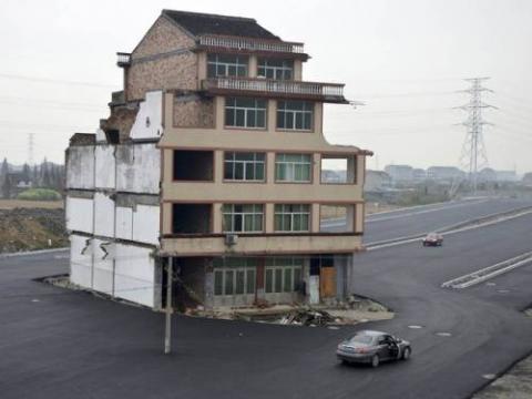 中国で立ち退きを拒否したらこうなった！