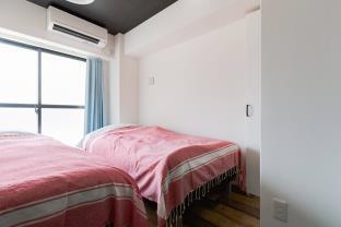 2 mins from Nankai Namba station (Namba area) 3c