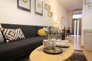 Balcony-in the Cat Town