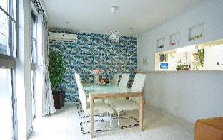 New Built, Carpark, 4 BR! 5 Double Bed & 5 Futon!