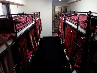 Shinjuku Dormitory Shared Mixed Room