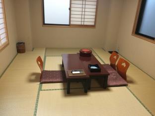 Uoiwa Ryokan
