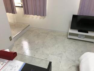 3 mins from Nankai Namba station (Namba area) 401