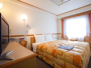Toyoko Inn Okinawa Naha Omoromachi Ekimae