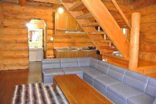 Private ski Lodge in Madarao / Tangram