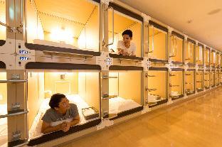Maxi Alpa Capsule Hotel