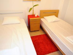 GENESIS 4 Bedrooms Apartment 300 near Namba station  