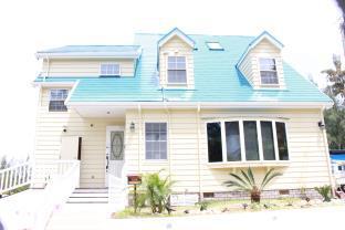 Tropical Lodge Booya