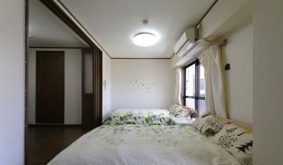 Namba Roiyaru Apartment #807