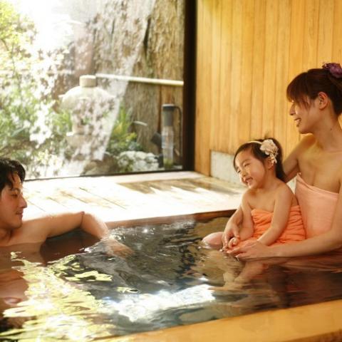 Kinosaki Onsen Hanamandara