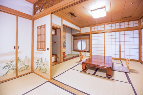 静岡県の伊東温泉旅館の『伊東第一ホテル たぬきの里』が本当に気軽に泊まりたくなる！