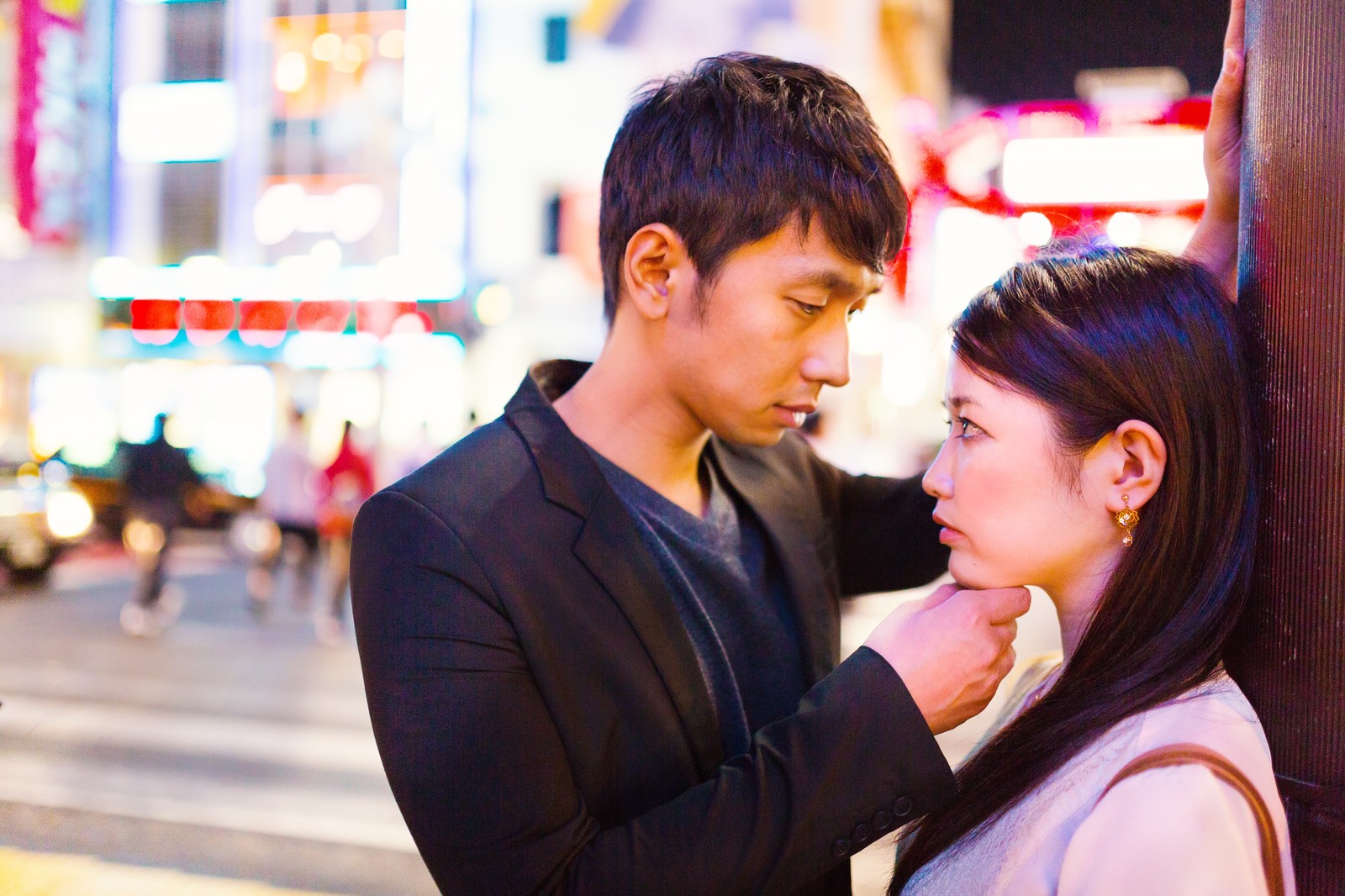 魅力ある男性の条件とは？外見にバランスが取れていて、会話力がある事が大事